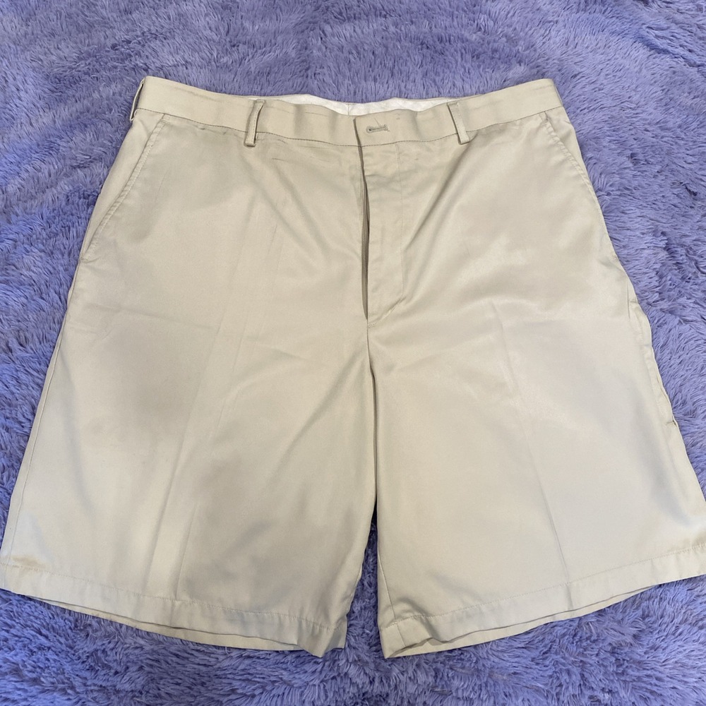 Walter Hagen Men's Beige Golfβ Shorts Size 38